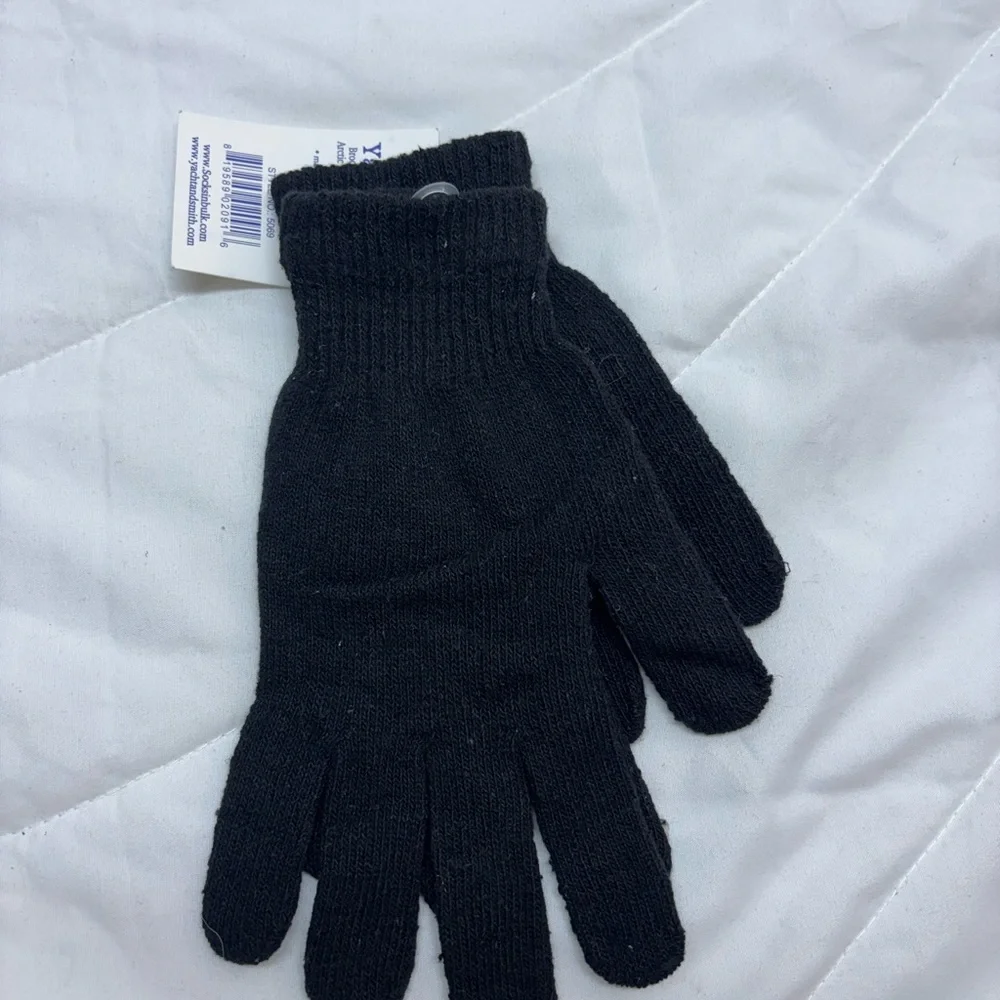 Yacht & Smith Woman’s Black Gloves- casual winter wear- one size fits most
